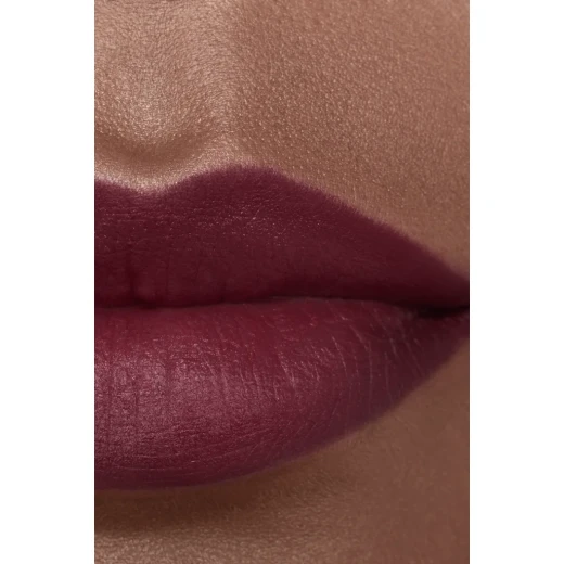 CHANEL ROUGE ALLURE VELVET Luminous Matte Lip Colour 43 La Favorite Hydrating Lipstick - Chanel - Image 4