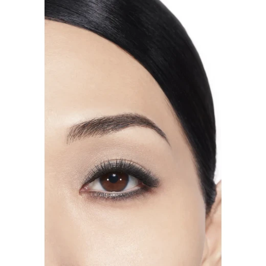 CHANEL Les 4 Ombres Eyeshadow Palette Versatile Makeup for All Occasions Blendable Formula - Chanel - Image 4