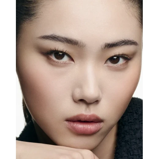 CHANEL JOUES CONTRASTE Powder Blush 44 Narcisse Radiant Finish Makeup for All Skin Types - Chanel - Image 2