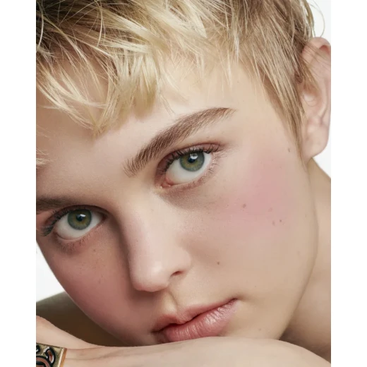 CHANEL Joues Contraste Intense Cream to Powder Blush Rose Ardent 70 Radiant Glow Makeup for Cheeks 4g - Chanel - Image 2