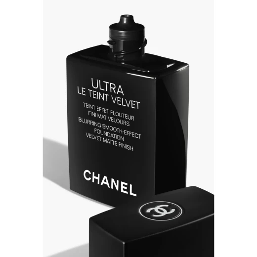 Chanel Ultra Le Teint Velvet Matte Foundation B30 All Day Coverage for Combination Skin 30ml Flawless Complexion - Chanel - Image 2