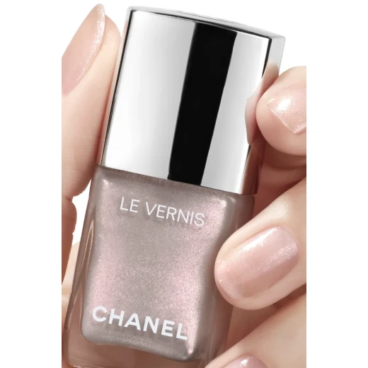 Chanel Le Vernis Summer Edition Luminous Finish Nail Polish 13ml Radiant Color Manicure Longwear Formula with Silver Cap - Chanel - Image 4
