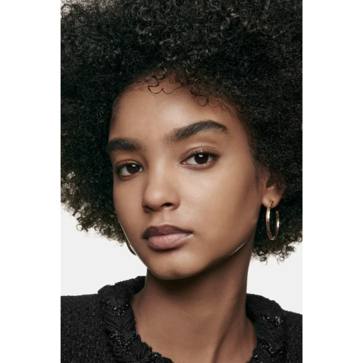 Chanel Les Beiges Water Fresh Complexion Foundation Radiant Glow Hydrating Makeup for All Skin Types - Chanel - Image 2