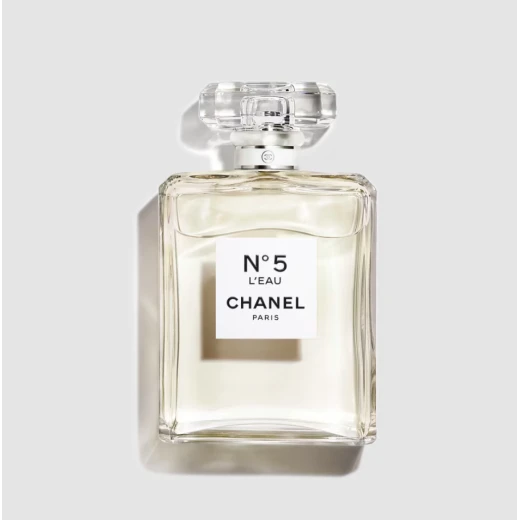 Chanel N°5 L'Eau 100ml Eau de Toilette for Women Fresh Floral Perfume with Citrus and Rose Notes Chanel N°5 L'Eau 100ml Eau de Toilette for Women Fresh Floral Perfume with Citrus and Rose Notes