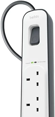 سلك تمديد مع فتحات USB × 2 (2.4 أمبير مشترك)، 4 اتجاهات/4 مقابس، شريط طاقة محمي من زيادة التيار بطول 2 متر - أبيض - بيلكين - Image 5