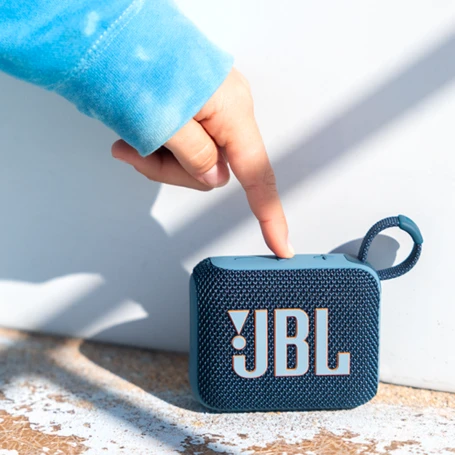 مكبر صوت بلوتوث JBL Go 4 محمول أزرق IP67 مقاوم للماء 7 ساعات تشغيل - جي بي ال - Image 8