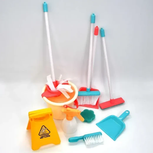 Amigo Cleaning Kit for Kids – Educational Toy with Realistic Tools, Builds Responsibility, Safe & Fun for Group Play - Amigo - Image 6