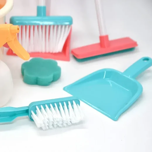 Amigo Cleaning Kit for Kids – Educational Toy with Realistic Tools, Builds Responsibility, Safe & Fun for Group Play - Amigo - Image 5