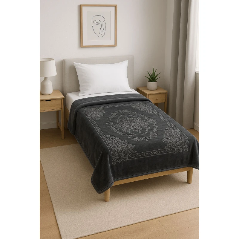 Embroidered velvet winter single blanket - 160 x 220 cm | Weight 2 kg, soft and warm, Dark Grey