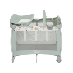 سرير Graco Contour Electra متنقل مع طاولة تغيير، سرير أطفال محمول مع 2 سرعة اهتزاز وتخزين مدمج، مناسب من الولادة حتى 3 سنوات