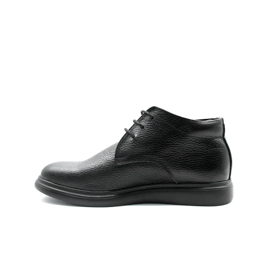 بوت رجالي برباط جلد أسود بنعل سميك وعصري (Chunky Sole) – حذاء شتوي كاجوال عالي الجودة – متانة وأناقة لجميع الإطلالات اليومية 41 - شووز - Image 2