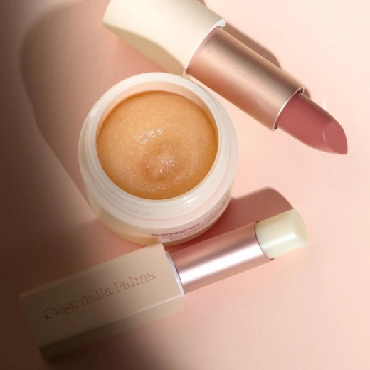 Diego Dalla Palma Treat My Lips Nourishing Lip Butter Transparent Finish 3g for Hydrated, Soft Lips - Diego Dalla Palma - Image 3
