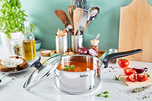 Tefal Enjoy Mini 18cm Frying Pan TFB4270172, Titanium Non-Stick Coating, Compatible with Gas, Ceramic, and Electric Stoves, Durable Design for Even Heat Distribution, Easy to Use and Clean, Perfect for Daily Cooking - Image 4
