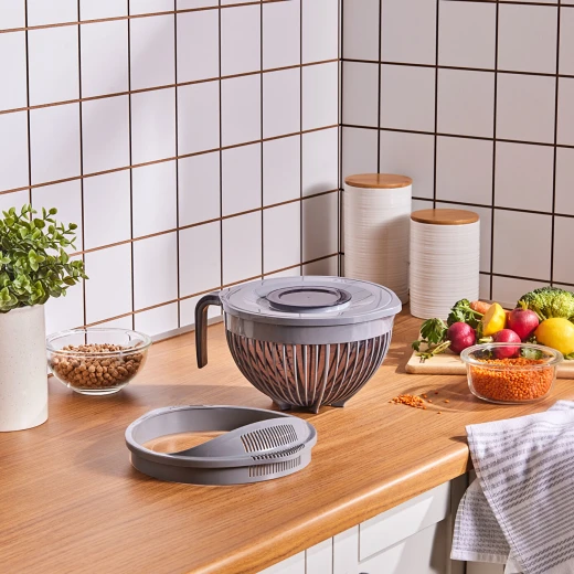 طقم أوعية خلط 3 في 1 من كاراجا مع غطاء ومنخل وميزان مدمج، آمنة للاستخدام في غسالة الأطباق، لون رمادي، مجموعة 3 قطع لتحضير المطبخ والخبز - كراجا - Image 4
