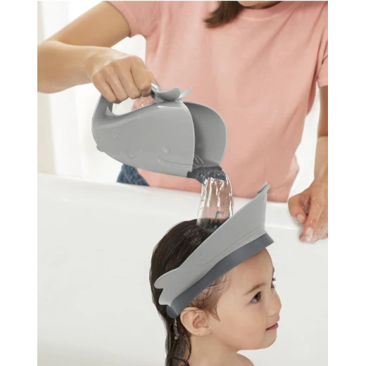 Skip Hop Moby Baby Bath Visor Gray for Gentle Head Washing and Eye Protection - Image 2