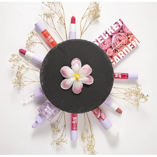 Catrice Secret Garden Lip Oil C02 True Bloom 4.5 ml, Hydrating Lip Gloss for Juicy Lips - Catrice - Image 3