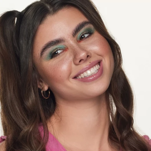 Essence Welcome to Cape Town Eyeshadow Palette Featuring 12 Highly Pigmented Shades Inspired by the City's Beauty, Blendable and Long Lasting, Perfect for Day or Night Looks - Image 3