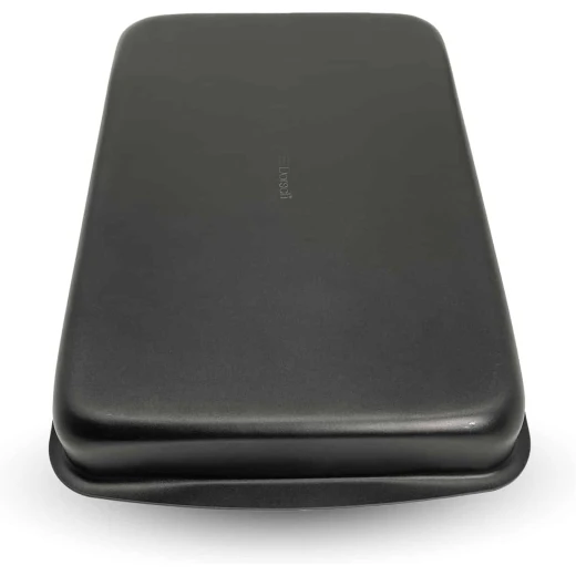 Rectangle Pan High-quality rectangular baking tray, 36 cm – dimensions 35.8 x 24.3 x 5.5 cm, ideal for cakes, lasagna, and baked goods. - Dorsch cookware - Image 2