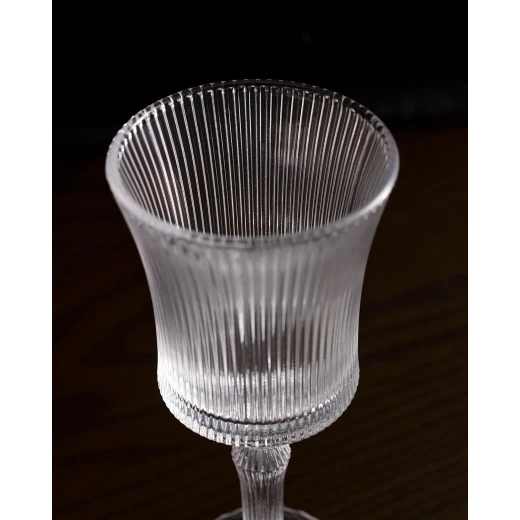 Madame Coco Paris Glasses Set of 4 Clear Elegant Design Perfect for Serving Drinks 265ml Capacity Ideal for Parties and Everyday Use - Madame COCO - Image 4