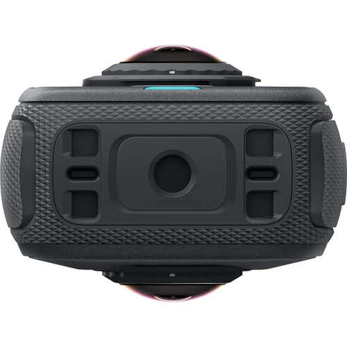 كاميرا Insta360 X4 Air 360 درجة حزمة قياسية سوداء فيديو 8K و 5.7K فيديو 360 درجة مقاومة للماء حتى 10 أمتار مثالية للسفر والرياضات - انستا 360 - Image 3