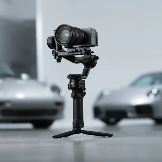 DJI RS 5 Professional 3-Axis Gimbal Stabilizer with Enhanced Intelligent Tracking and Electronic Handle - DJI - Image 4