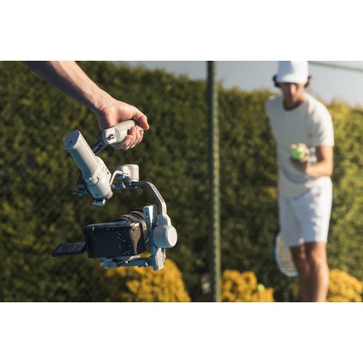 DJI RS 4 Mini Combo Compact Lightweight Gimbal for Content Creators with Automated Axis Locks and 3rd Generation Vertical Shooting for Smooth Professional Video Recording - DJI - Image 2