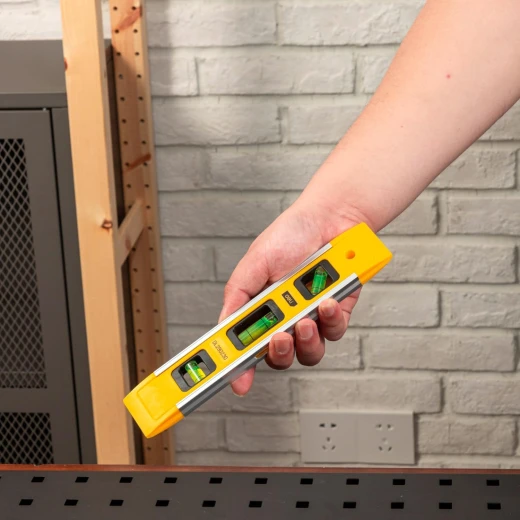 Deli EDL290230 Spirit Level 230mm ABS Body Magnetic Base for Accurate Measurement - Deli - Image 2
