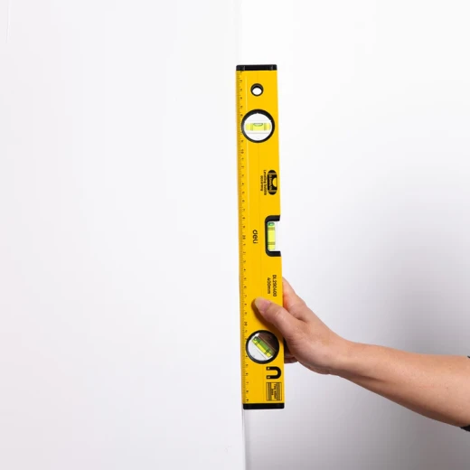 Deli 400mm Aluminum Spirit Level Professional Construction Tool Accurate Measurement with Durable Build Quality and Easy To Read Vials - Deli - Image 3