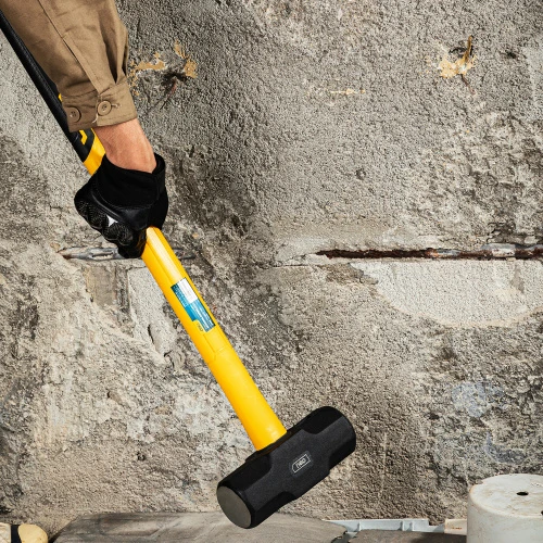 Deli Tools EDL6913 Demolition Hammer, 5.4kg, Heavy Duty Construction Tool for Concrete and Masonry, Powerful Yellow Design - Deli - Image 5
