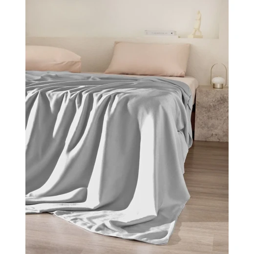 غطاء لحاف مدام كوكو Ciel كينج ساتان 240×220 سم – غطاء سرير فاخر وناعم بتصميم أنيق، مناسب لنوم مريح وإضافة لمسة راقية لغرفة النوم - مدام كوكو - Image 4
