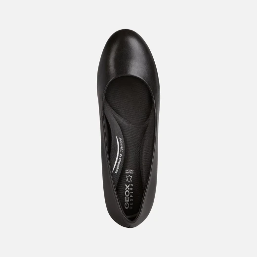 Geox Eleana Woman's Court Shoe in Black Nappa Leather, Versatile and Breathable Design, Comfortable Block Heel, Perfect for Everyday Styling, Available in Size 41, Easy Exchange - Geox - Image 5