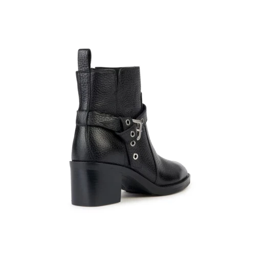 Geox Giulila Woman's Black Leather Breathable Shoes Size 36 with Patented Waterproof Technology for All Day Comfort. Fast Delivery Available. - Geox - Image 4
