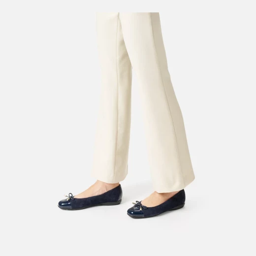 Annytah Woman Ballet Flats Navy Blue Suede Bow Embellishment Size 39 - Annytah - Image 3