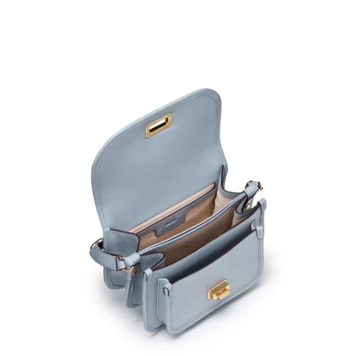 Flavrie Woman Crossbody Bag Light Sky Plain Leather 3 Internal Compartments Adjustable Shoulder Strap Turn Lock Closure 21cm x 8cm x 17cm Stylish Everyday Handbag - Geox - Image 7