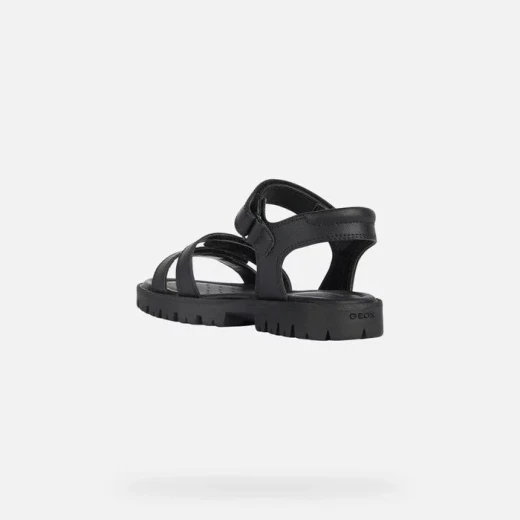 صنادل جي أوكس ستاربلش للبنات مفتوحة الأصابع باللون الأسود: خفيفة الوزن، مبطنة، أحزمة قابلة للتعديل، ومصنوعة من الجلد الصناعي للصيف. مقاس 29، حذاء أنيق ومريح للبنات. - ستاربلش - Image 4