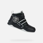 حذاء رياضي Geox Perth Boy Junior إصدار Black Panther بتصميم متوسط ​​الطول لكرة السلة مقاس 31 يتميز بإبزيم بشريط فيلكرو وأربطة مرنة مريحة وقابلة للتنفس 150-180 حرفًا