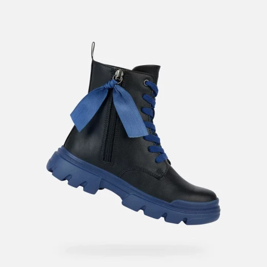 حذاء كاحل جيوكس جونييت للبنات أسود برباط نمط قتالي 32 مع سحاب جانبي وتفاصيل فيونكة نعل خارجي مرن وخفيف للغاية وسميك حذاء كاحل جيوكس جونييت للبنات أسود برباط نمط قتالي 32 مع سحاب جانبي وتفاصيل فيونكة نعل خارجي مرن وخفيف للغاية وسميك