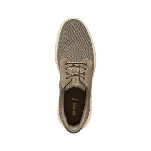 حذاء فليكس ترايد إف بلس للرجال عصري مريح، بتصميم حضري سهل الارتداء، مصنوع من شبكة وسويد لمرونة فائقة وراحة عند المشي، متوفر باللون الرمادي الداكن، مقاس 45، U654JA.01422.C1018 - Image 10