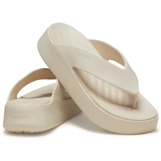 Crocs Women's Getaway Platform Flip Sandals with Free Feel Technology, Beige, Sizes 41-42. Experience Seamless Comfort and Stylish Silhouettes for Every Getaway. - Crocs - Image 20