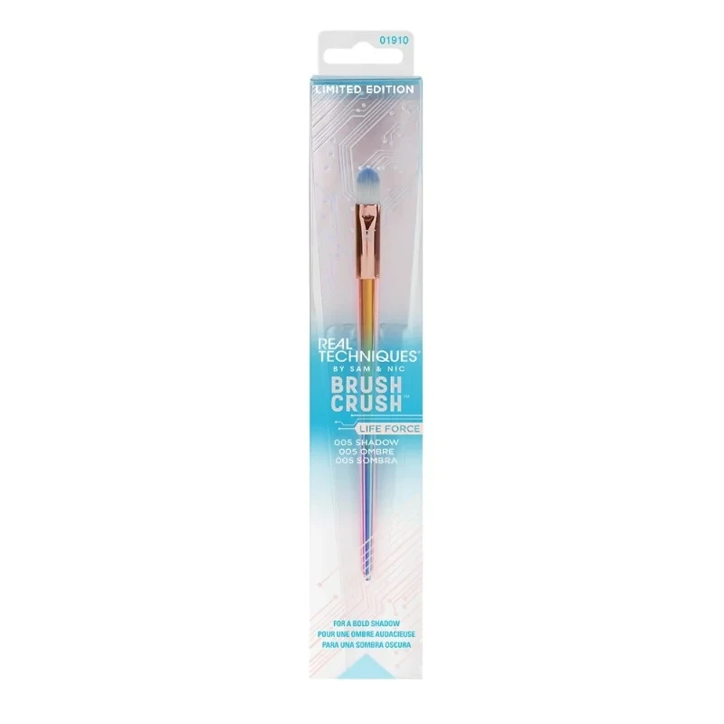 Real Techniques Brush Crush Life Force Eyeshadow Brush for Seamless Blending and Even Application - Real Techniques