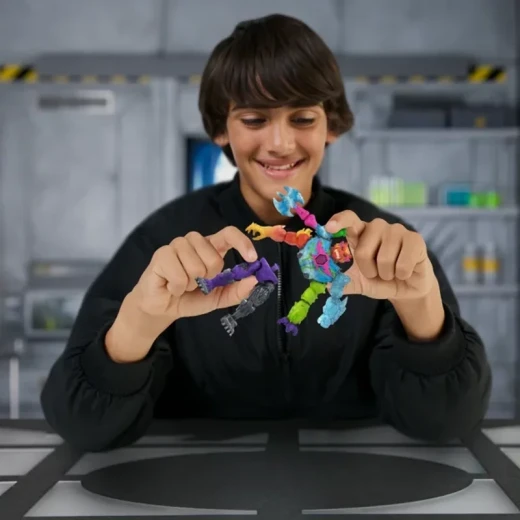 MrBeast Lab Hybrids Hyper Fusion Mix & Match 5-Pack, collectible figure set featuring mix-and-match characters, inspired by the lab world with interactive fusion play, perfect for unboxing, collecting, and imaginative play for kids and fans - Mrbeast Lab - Image 6