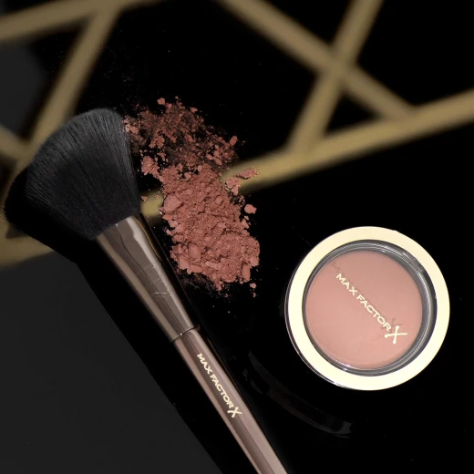 Max Factor Pro Powder and Blush Brush F12 for Flawless Blending Makeup Application Tool - Max Factor - Image 3