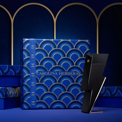 مجموعة هدايا Carolina Herrera Bad Boy Eau de Toilette للرجال عطر كامل للعناية مع بخاخ مزيل للعرق - كارولينا هيريرا - Image 6