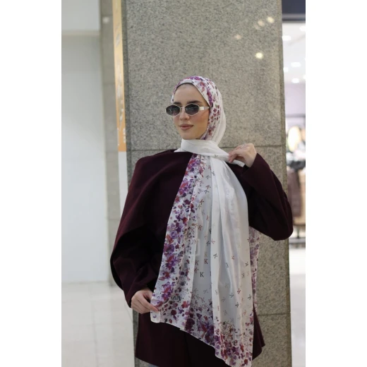 Its Raining KAIN Purple Georgette Chiffon Hijab Scarf for Women 300x70cm: Elegant, Lightweight, Made in Egypt for Daily Wear and Special Occasions - Its raining kain - Image 2