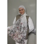 حجاب أزاليا شيفون جورجيت: أنيق وناعم ومريح للاستخدام اليومي للسيدات. يتميز بتصاميم حصرية وجودة فاخرة، مقاس 300x70 سم لتصفيفات متعددة الاستخدامات. مثالي للارتداء اليومي. - أزاليا