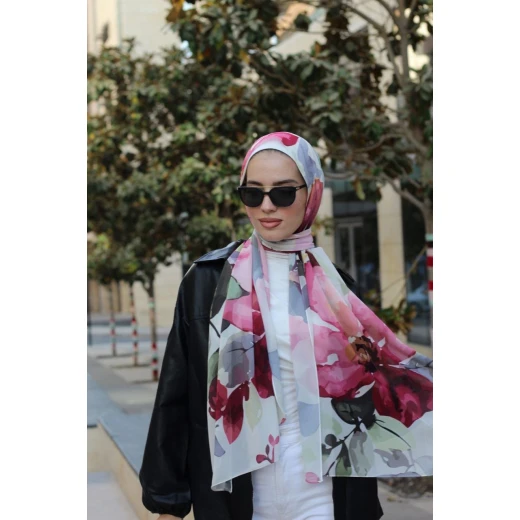 Winter Rose Georgette Chiffon Hijab Scarf Lightweight Comfortable 300x70cm Winter Rose Georgette Chiffon Hijab Scarf Lightweight Comfortable 300x70cm