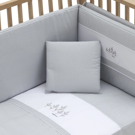 Cambrass Windsord 2-Piece Crib Bedding Set, Grey, 60x120 cm, Includes Quilt and Bumper - Cambrass - Image 2