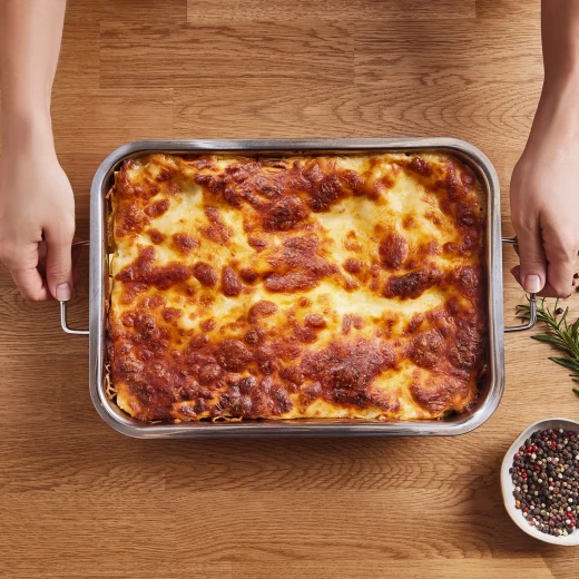 Karaca Mutfaksever Stainless Steel Lasagna Pot Size: 30 × 21 cm, perfect for lasagna and family-size dishes High-Quality Stainless Steel: Durable, rust-resistant material for long-lasting and healthy cooking. - karaca - Image 4