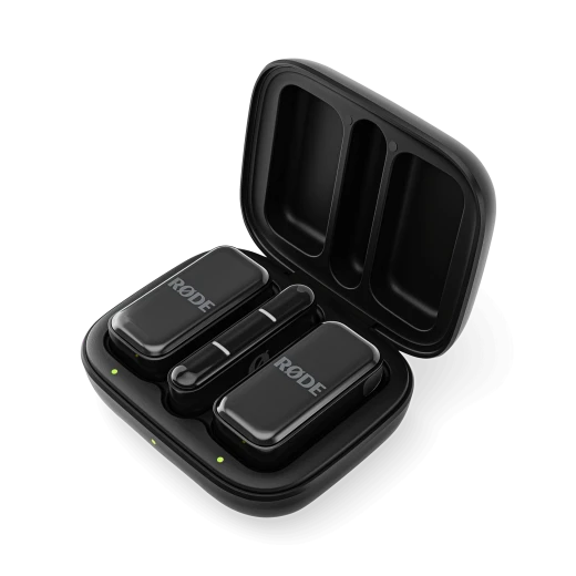 ميكروفون لاسلكي Rode Ultra-Compact Wireless Micro USB-C أسود، تصميم صغير محمول، اتصال مباشر بدون أسلاك، مع مرسلين مشبكين، تقنية GainAssist لصوت نقي، بطارية حتى 21 ساعة، مثالي للتصوير والبودكاست ميكروفون لاسلكي Rode Ultra-Compact Wireless Micro USB-C أسود، تصميم صغير محمول، اتصال مباشر بدون أسلاك، مع مرسلين مشبكين، تقنية GainAssist لصوت نقي، بطارية حتى 21 ساعة، مثالي للتصوير والبودكاست