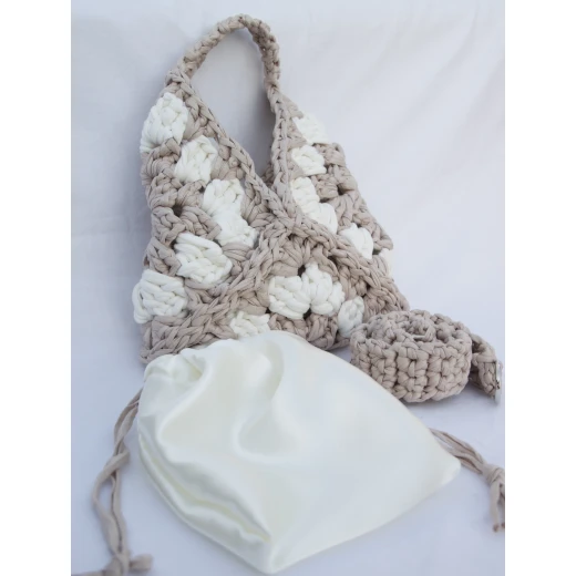 Handmade Crochet Bag in Beige and White with 70 cm Strap and Soft Satin Lining, Lightweight Elegant Design for Daily Use, Casual Outfits, and Stylish Fashion Looks - Crochet zino - Image 6
